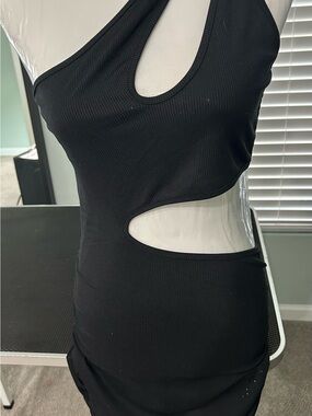 SHEIN Black One-Shoulder Cutout Mini Dress